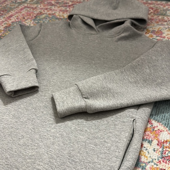 Uniqlo sweater dress LIKE NEW in excellent condition size 7-8 - Picture 1 of 7